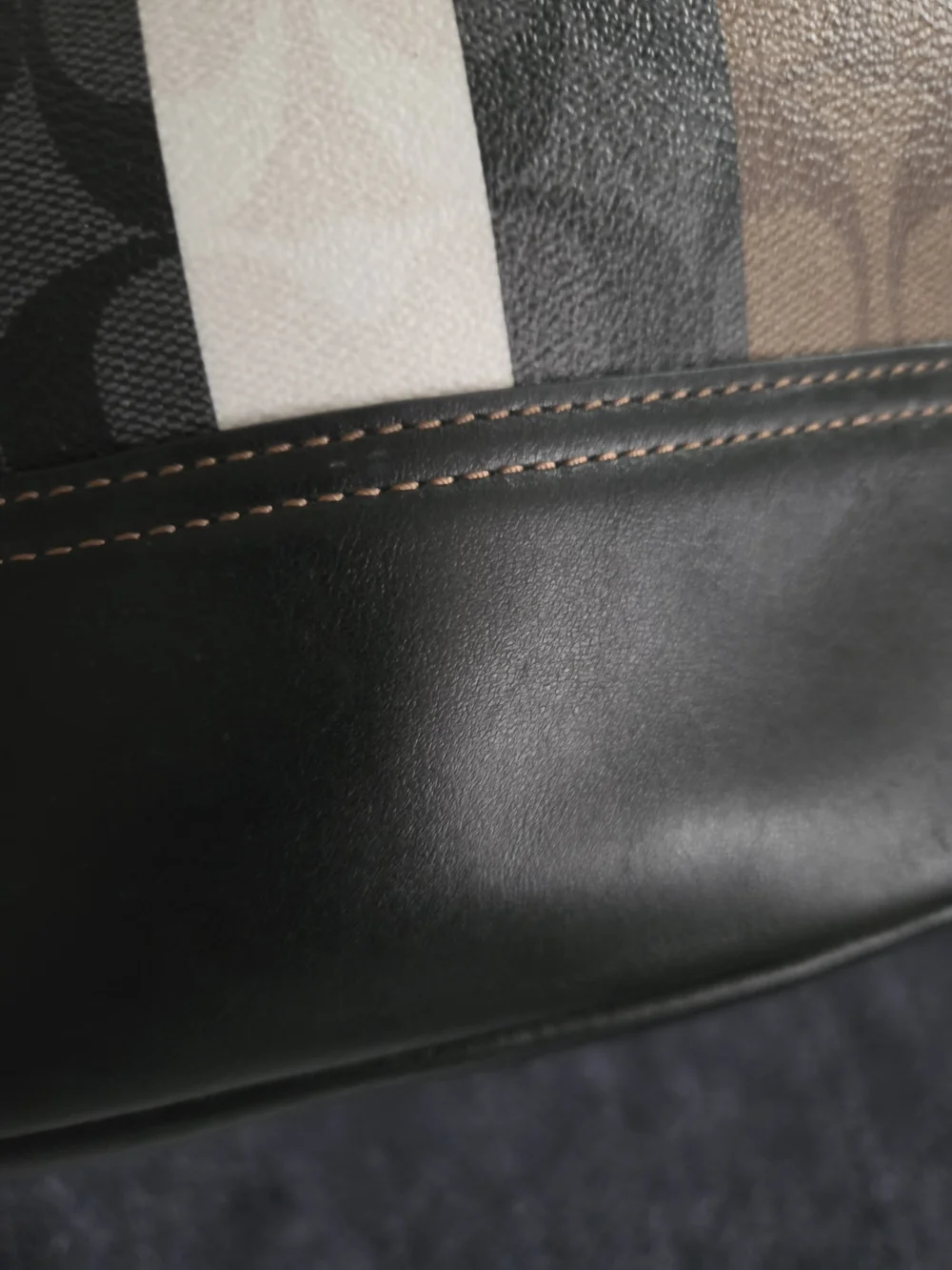 Coach men crossbody